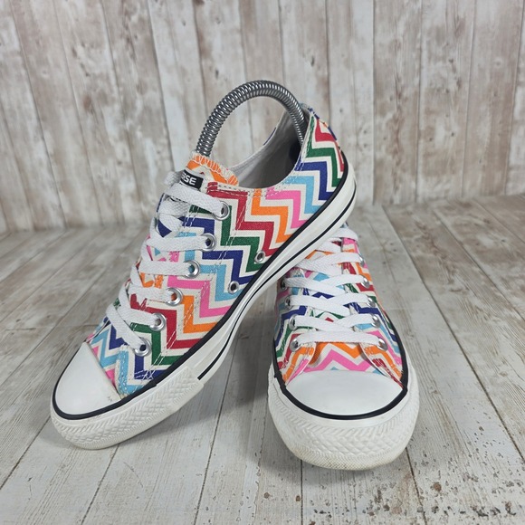 Converse Chuck Taylor All Star Low Top‎ Chevron Zigzag Print Sneakers Women 7 - Picture 5 of 8